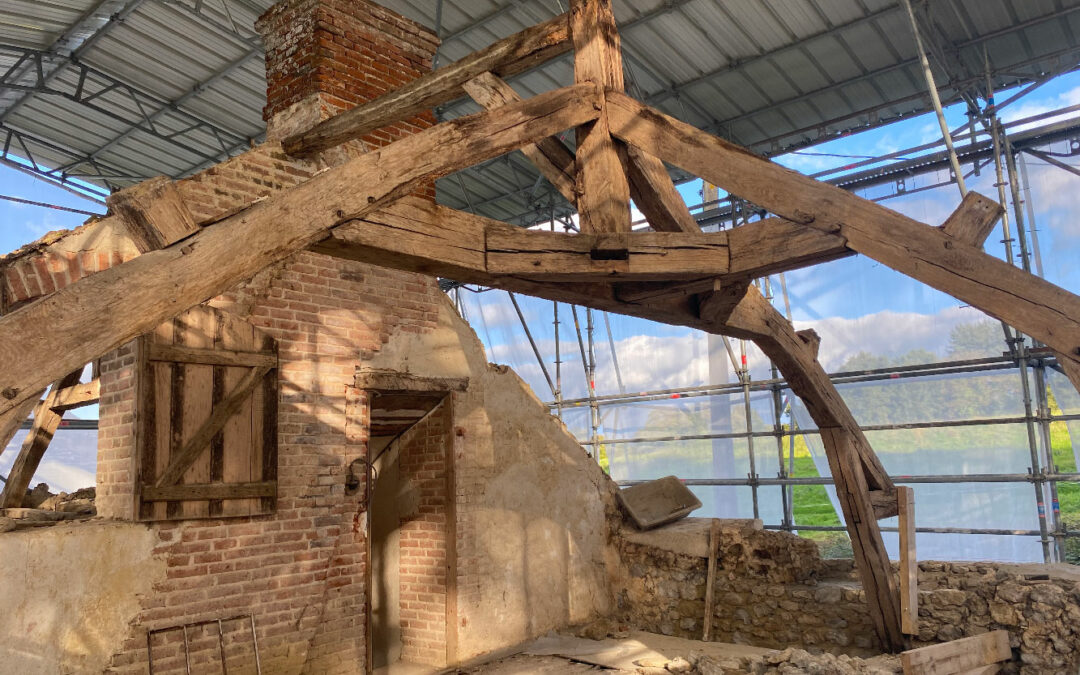 Les travaux de rénovation de la maison du jardinier et du fruitier au château du Bourg-Saint-Léonard sont en cours